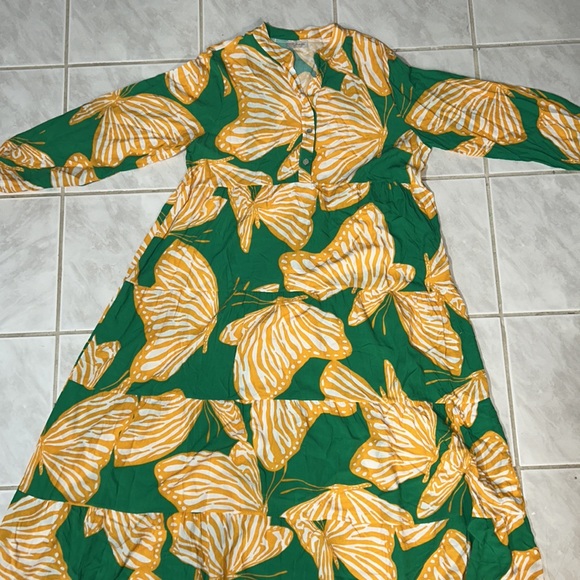 Beautiful sun dress - Picture 3 of 5